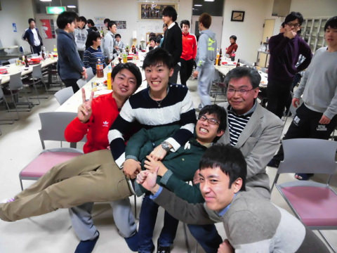 写真：2月　卒寮生を送る会